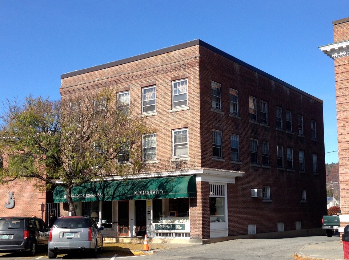 5559 N Park St, Lebanon, NH 03766 Apartments in Lebanon, NH