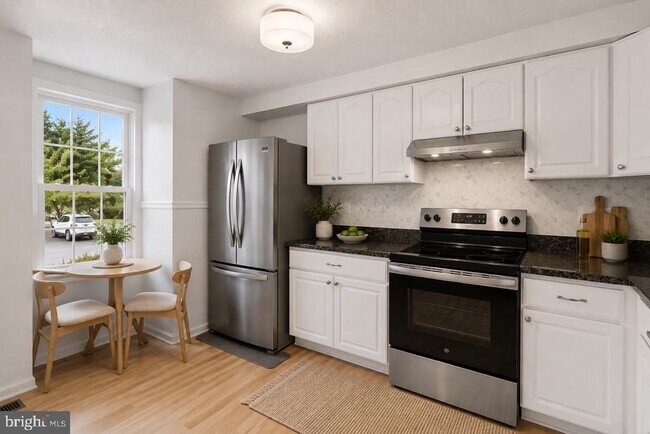 Building Photo - 508 Palmspring Dr