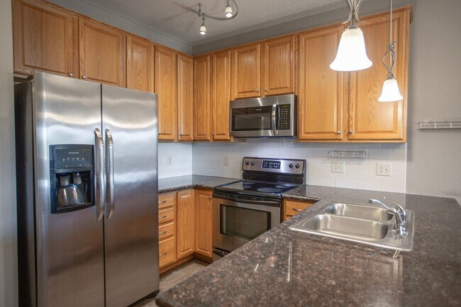 Interior Photo - Granite Shores