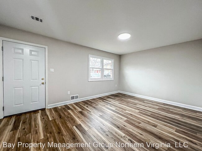 Building Photo - 3 br, 2.5 bath House - 2506 Sedgewick Pl.
