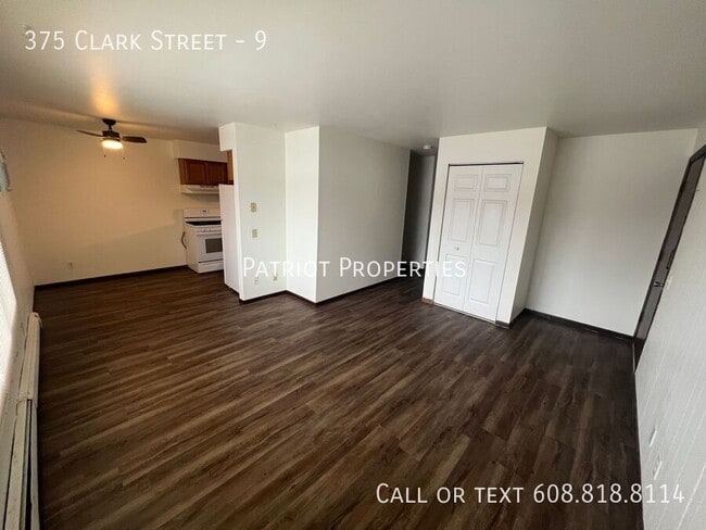 Building Photo - 375 Clark St