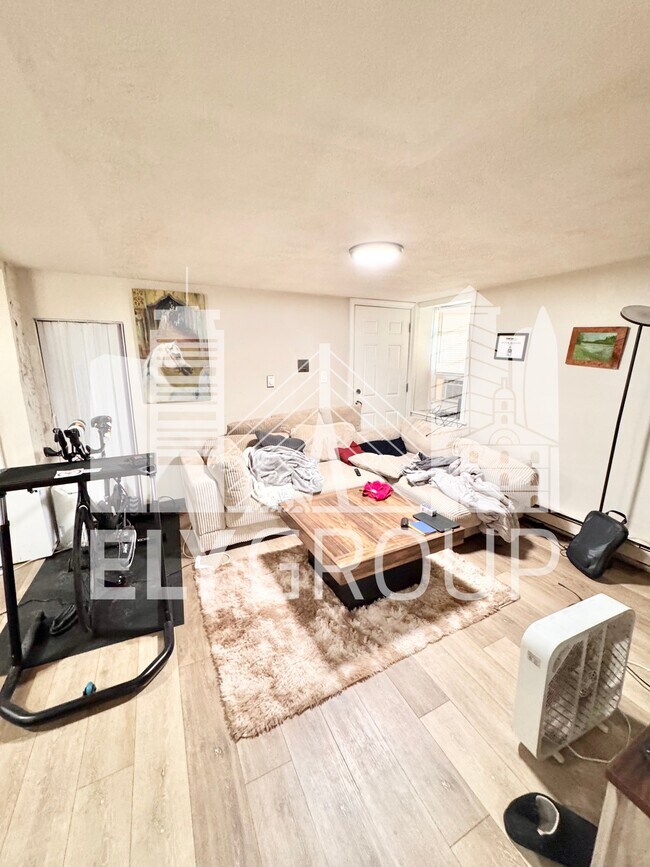 Foto del edificio - 76 Thorndike St
