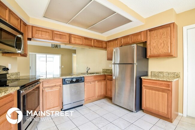 Foto del edificio - 13220 Whaler Dr