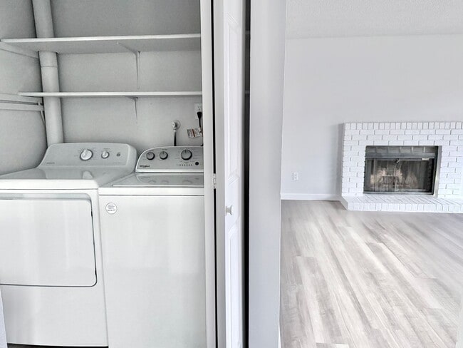 Foto del edificio - D Place Apartments