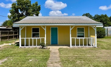 Building Photo - 102 Short St