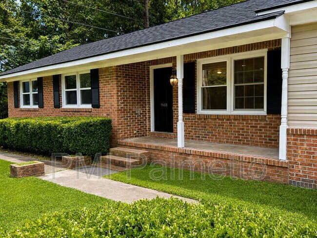 Foto del edificio - 948 Wateree Blvd