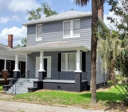 Building Photo - 612 W Victory Dr
