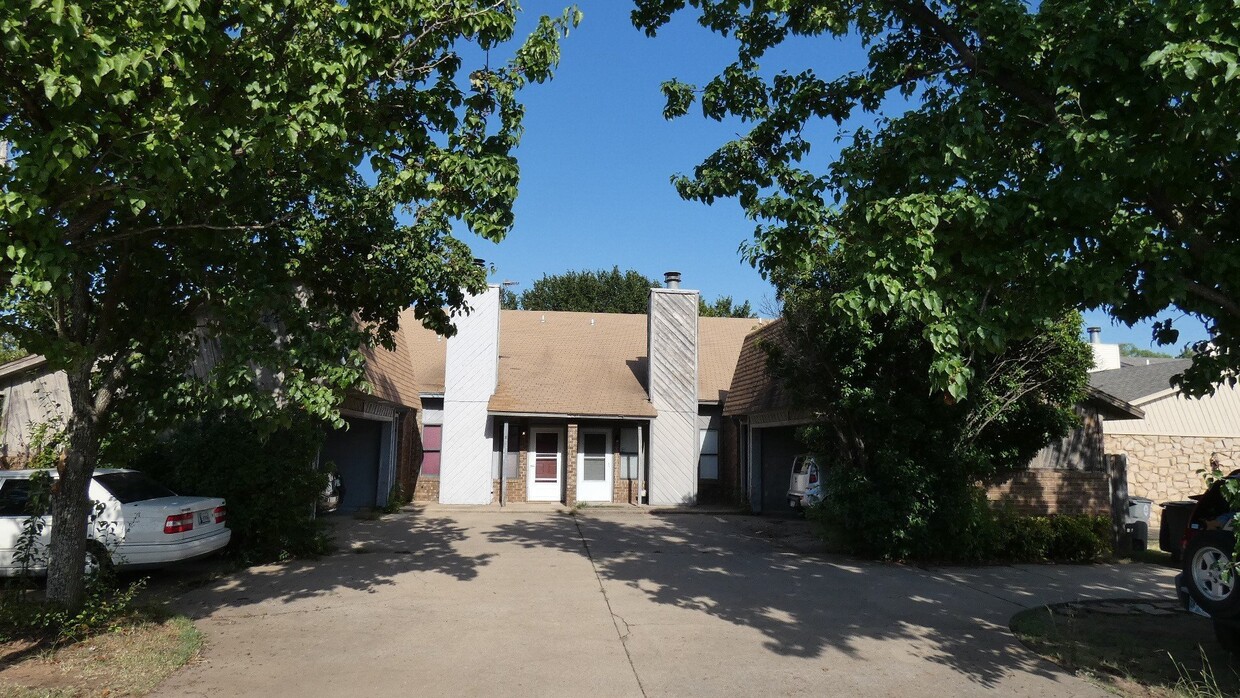 Primary Photo - Close to Fort Sill, East side neighborhood