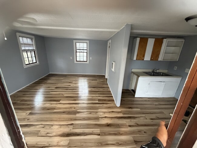 Building Photo - 1507 Greenville Hwy