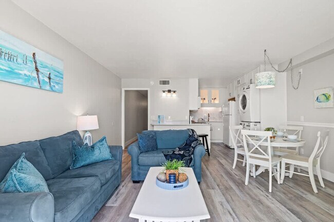 Foto del edificio - 8743 Thomas Dr