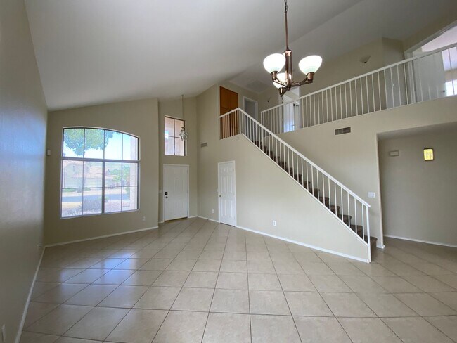 Foto del edificio - Spacious 4 bedroom home in Peoria!