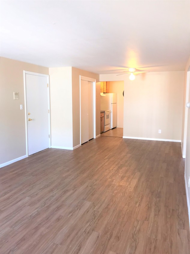 Foto principal - 901 W Prentice Ave
