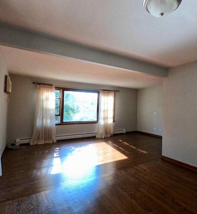 Foto del edificio - 3618 N Ozanam Ave