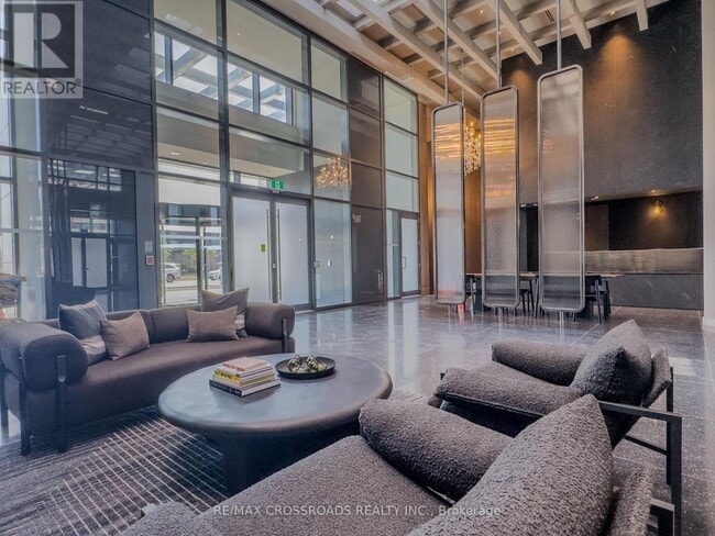 Building Photo - 8 Interchange Wy