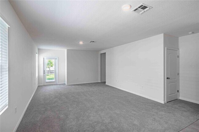 Building Photo - 4827 CRANBERRY Way