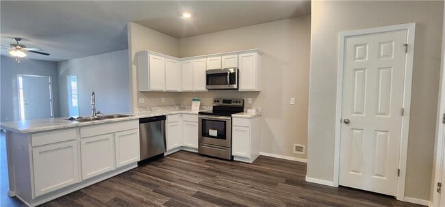 Foto del edificio - 6805 SW Chestnut Hill Rd
