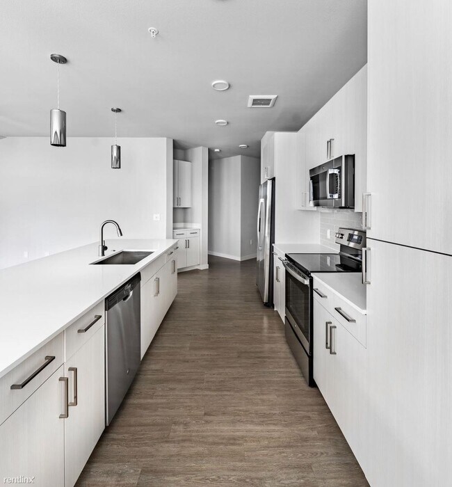 Building Photo - 2 br, 2 bath Condo - 700 Industry Way