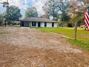 Building Photo - 27597 Gaylord South Rd