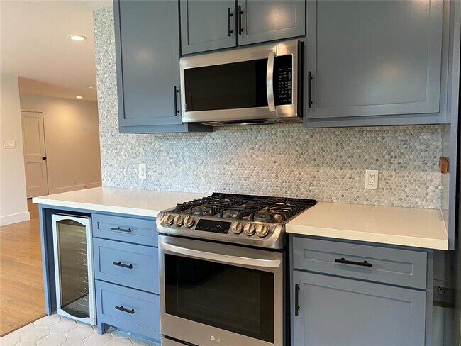 Foto del edificio - 1818 Mill Creek Dr