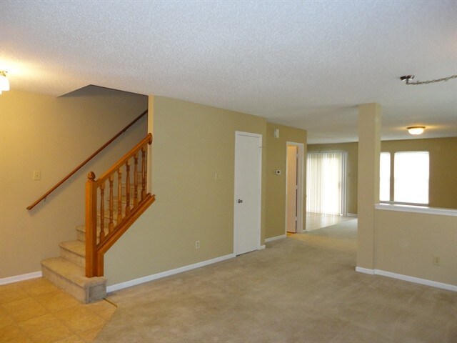 Building Photo - 1332 Clove Court