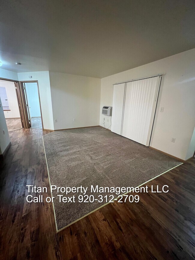 Building Photo - 1730 Robin Ave