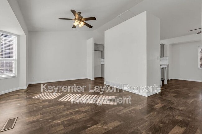 Foto del edificio - 1215 Sandi Dr