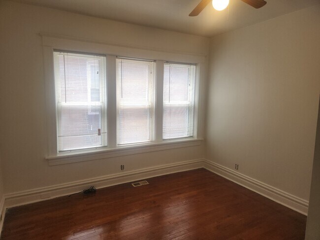 Foto del edificio - 6321 Cates Ave