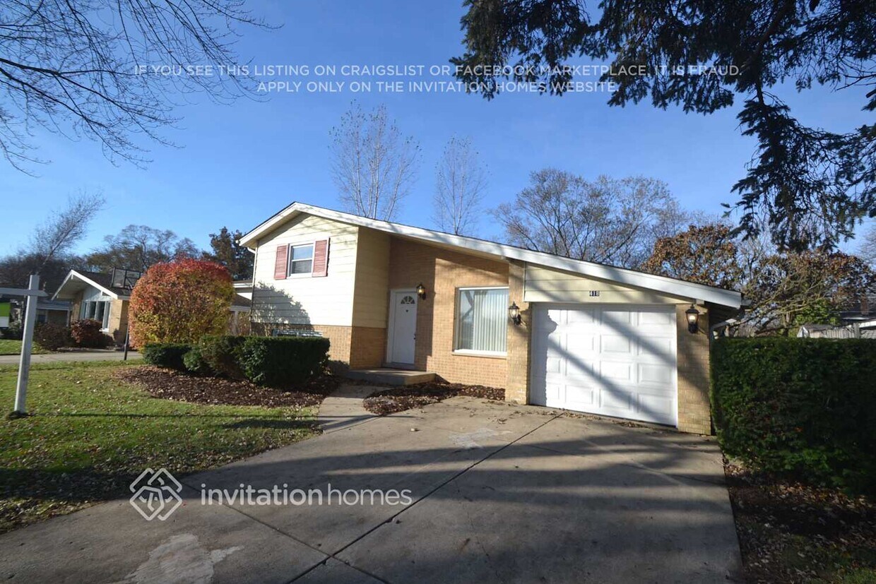 Foto principal - 418 S Kennicott Ave