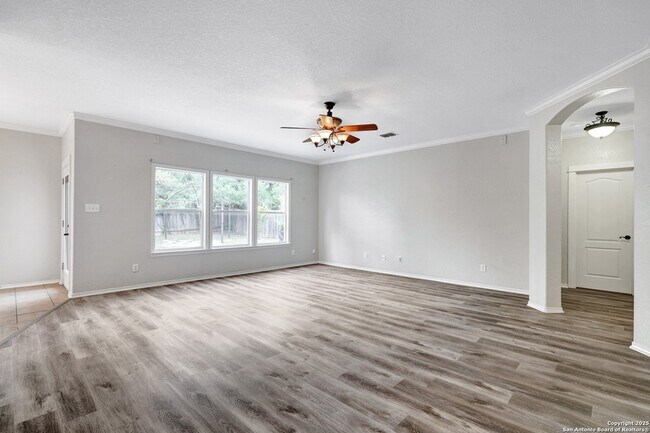Building Photo - 10511 Cosmos Canyon