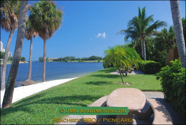 Foto del edificio - 1200 Prosperity Farms Rd