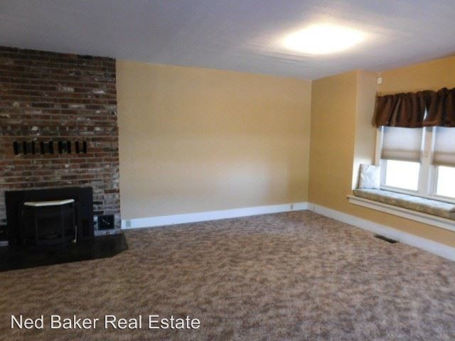 Building Photo - 4 br, 1 bath House - 15854 Silver Falls Hwy.