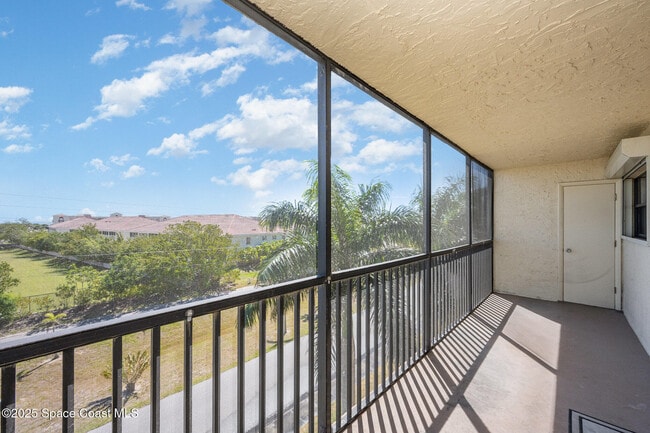 Foto del edificio - 500 Palm Springs Blvd