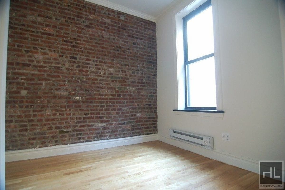 Building Photo - East 18th Street