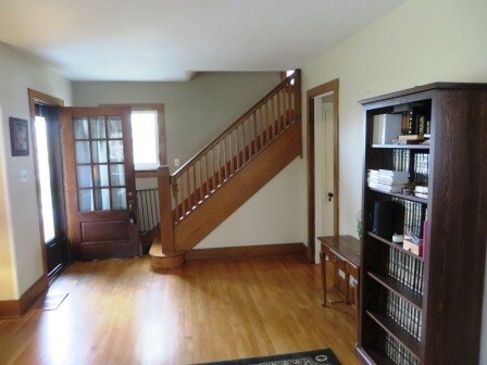 Living room looking east - 100 Oak Knoll Dr