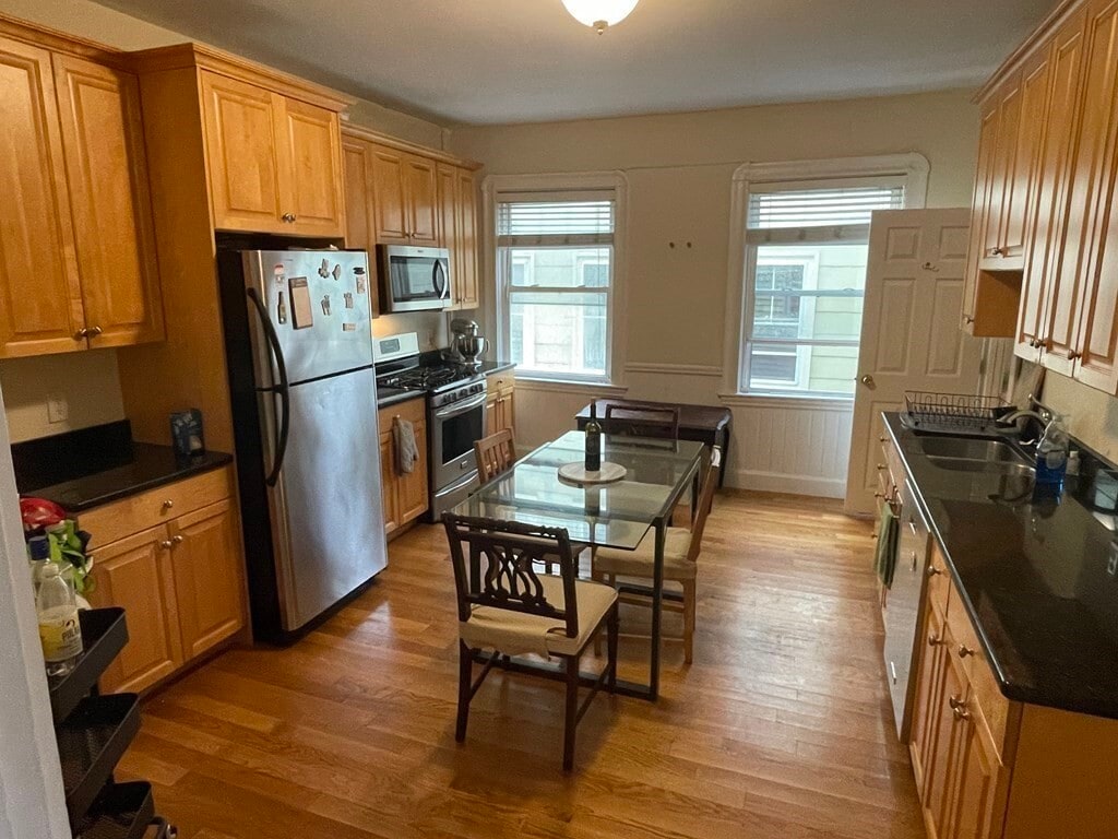 Primary Photo - 206 Pearl St