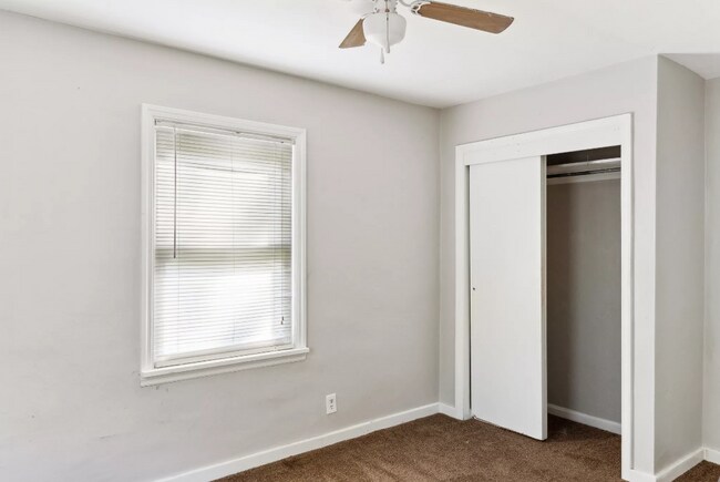 Foto del edificio - 4744 Green Glen Ln