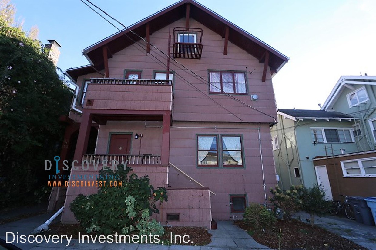 Primary Photo - 2732 Parker St