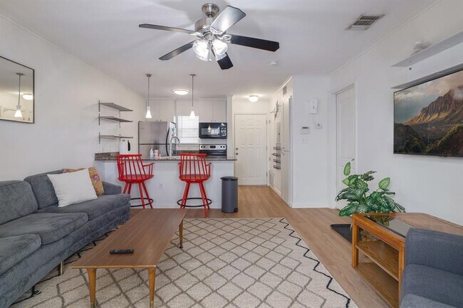 Foto del edificio - 1422 Collier St