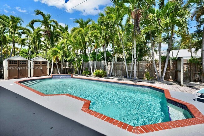 Foto del edificio - 255 Ridgewood Rd