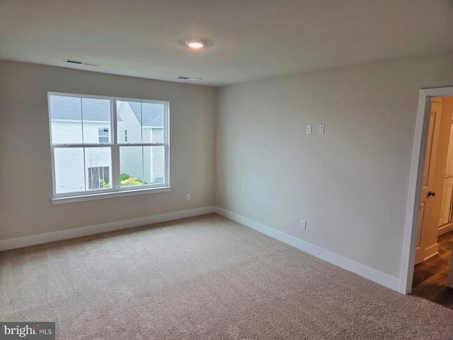 Building Photo - 232 Munsee Cir