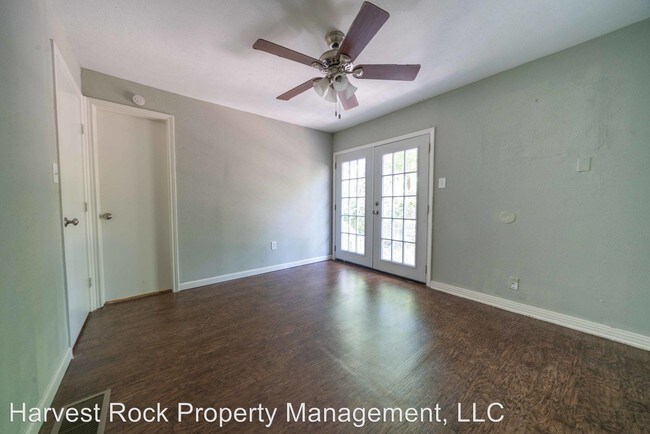 Foto del edificio - 2817 Forest Park Blvd