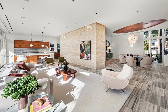 Foto del edificio - 244 W San Marino Dr