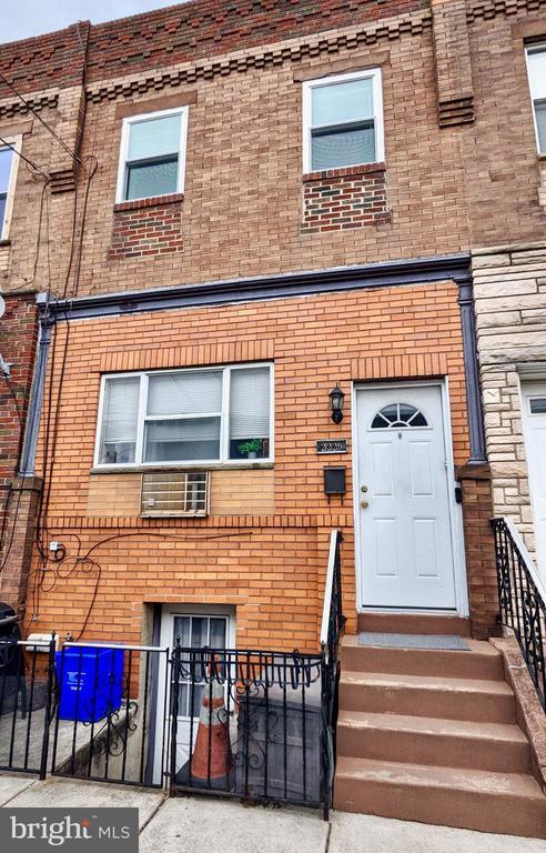Primary Photo - 2229 S 20th St