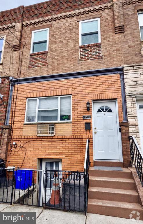 Building Photo - 2229 S 20th St