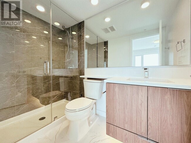 Photo du bâtiment - 7769-7769 Park Cres