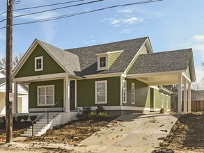 Building Photo - 714 Echles St