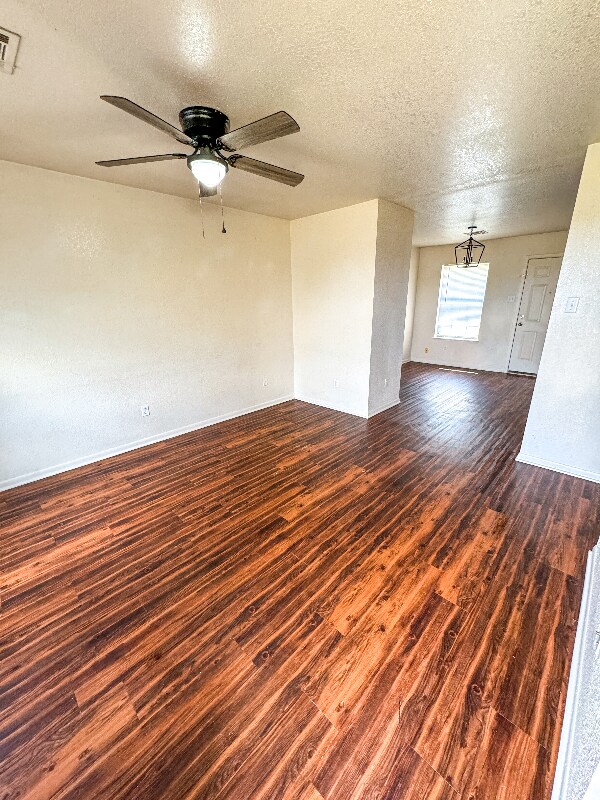 Foto del edificio - 207 Betty Jane Ln