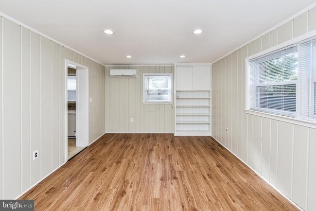 Building Photo - 130 S 29th St