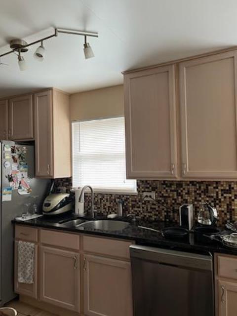 Building Photo - 321 Cobbler Ln