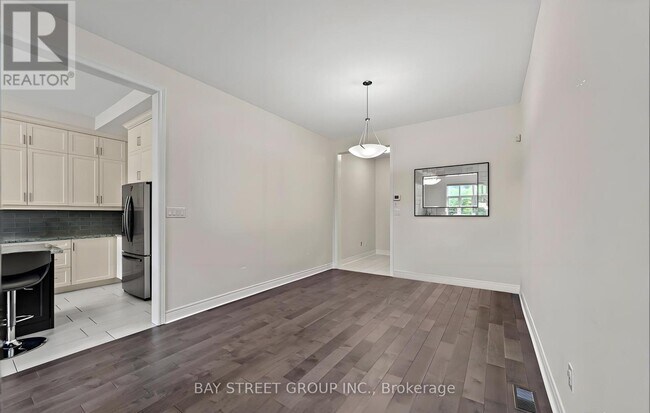 Photo du bâtiment - 604 Marc Santi Blvd